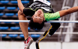 「みんなでパラスポーツを盛り上げたい」走高跳・鈴木徹選手は観客と共に大きな目標に挑む