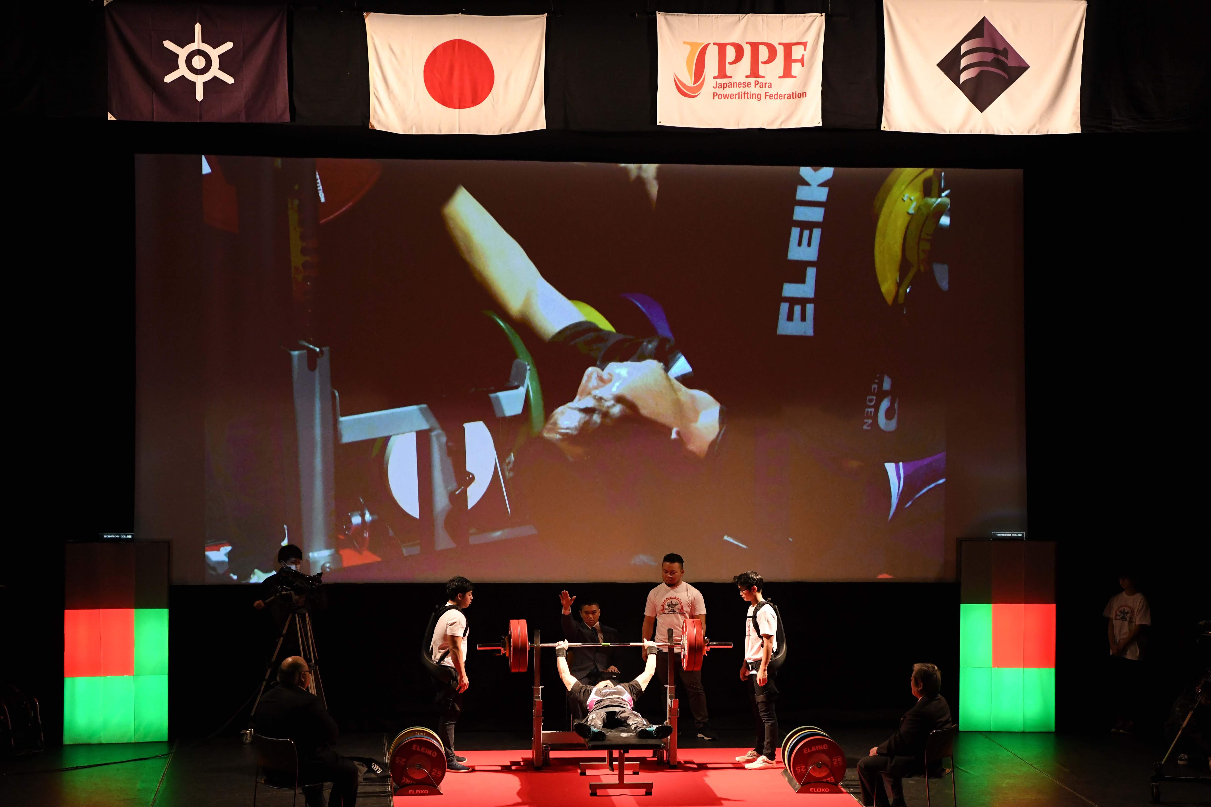 力がみなぎる美しい試技！パラ・パワーリフティングの大会を観戦！