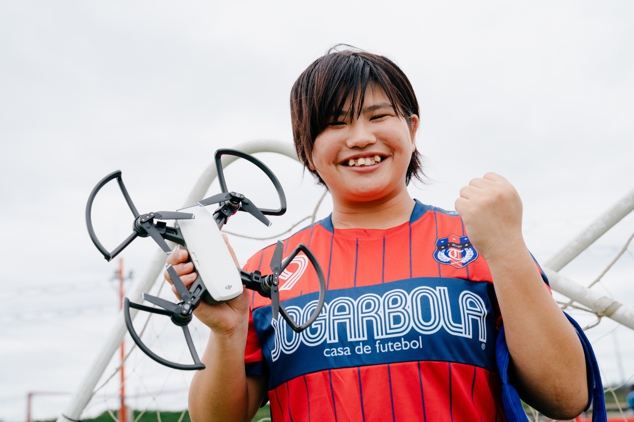 飛行するドローンをシュートで打ち落とせ！ 菊島選手のスゴ技に密着!!