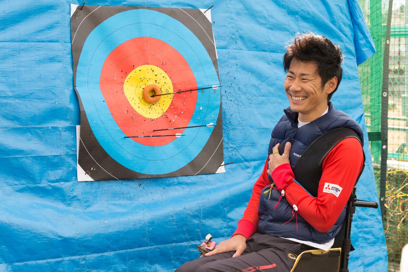 なにわのロビンフッド誕生！ 70m先のりんご、さらにはドーナツの輪を射貫く、上山選手のスゴ技に密着!!