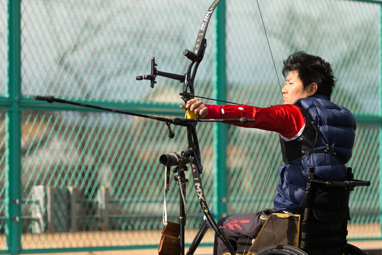 なにわのロビンフッド誕生！ 70m先のりんご、さらにはドーナツの輪を射貫く、上山選手のスゴ技に密着!!