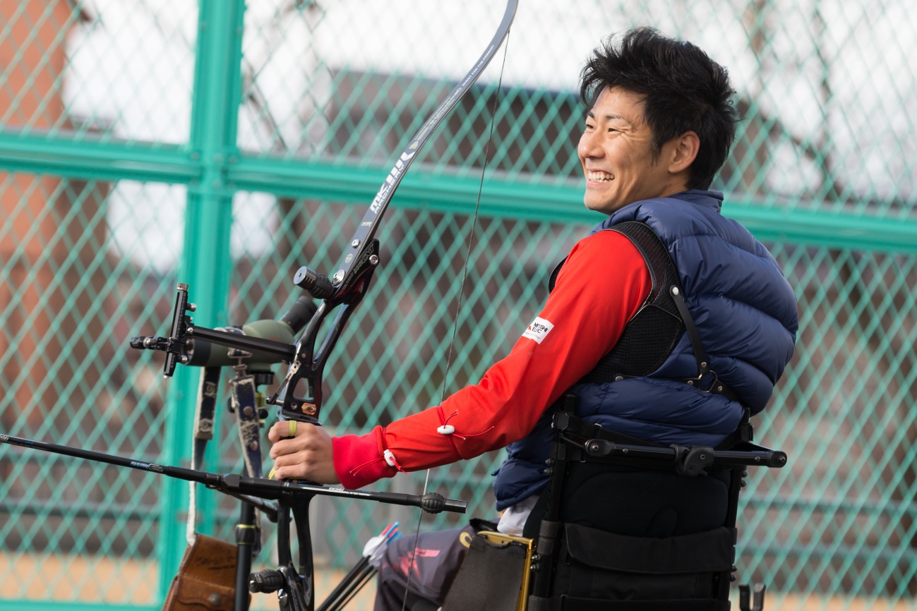 なにわのロビンフッド誕生！ 70m先のりんご、さらにはドーナツの輪を射貫く、上山選手のスゴ技に密着!!